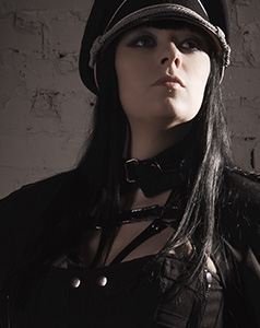 Sex mit Uniform am Telefon